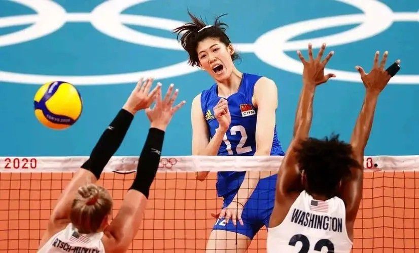 最终罗马客场1-1战平塞尔维特，G组积分榜方面，罗马距榜首2分锁定小组前二名，末轮将争夺头名出线资格。